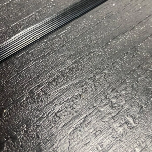 Deska elewacyjna Ultrashield Naturale UH62 – opalana Kolor EBONY